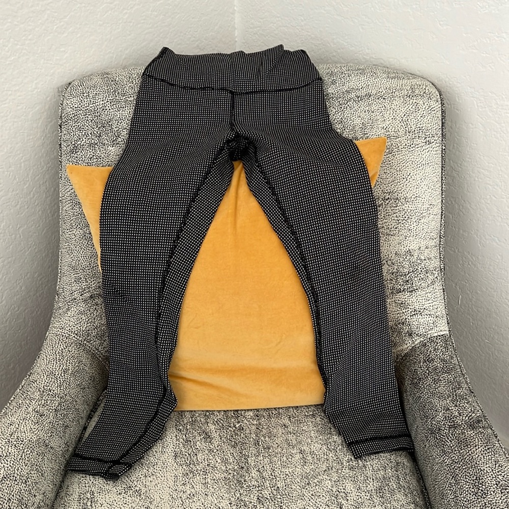 25” yoga pants, Size 4